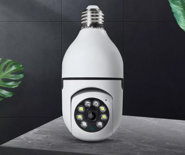 Bezpečnostní otočná Wifi kamera v žárovce